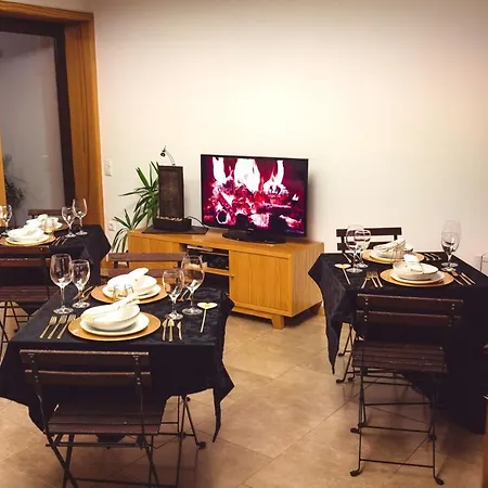 Spacious House In + Garden Casa vacanze *