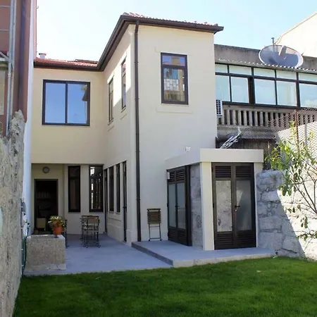 Spacious House In + Garden Feriehus Porto