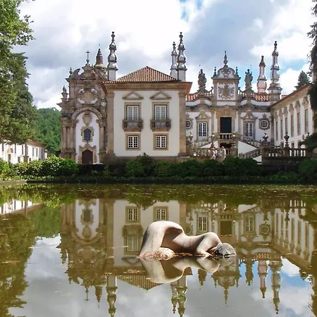 Spacious House In + Garden Semesterbostad *