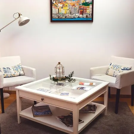 Spacious House In + Garden *